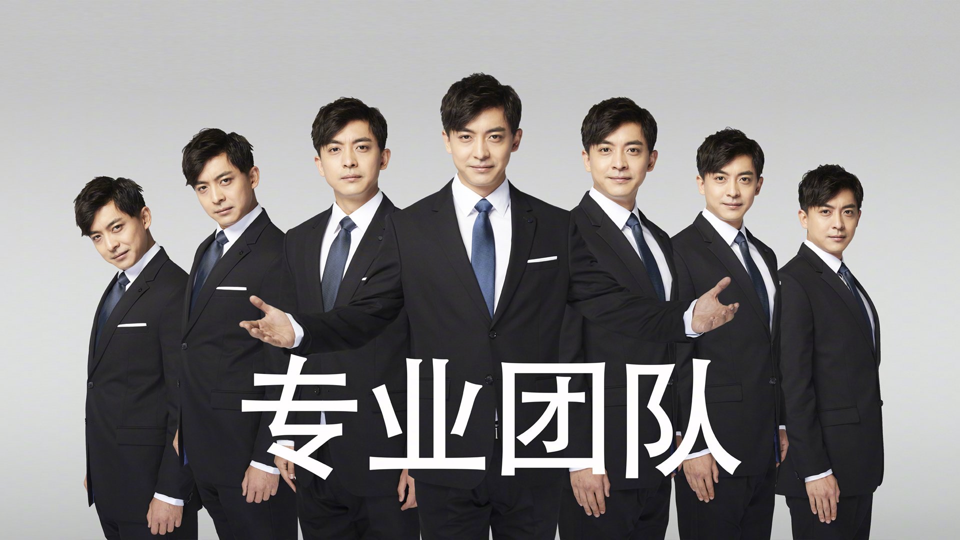 “高新体育中心：网球选手挑战极限，赛场火爆”